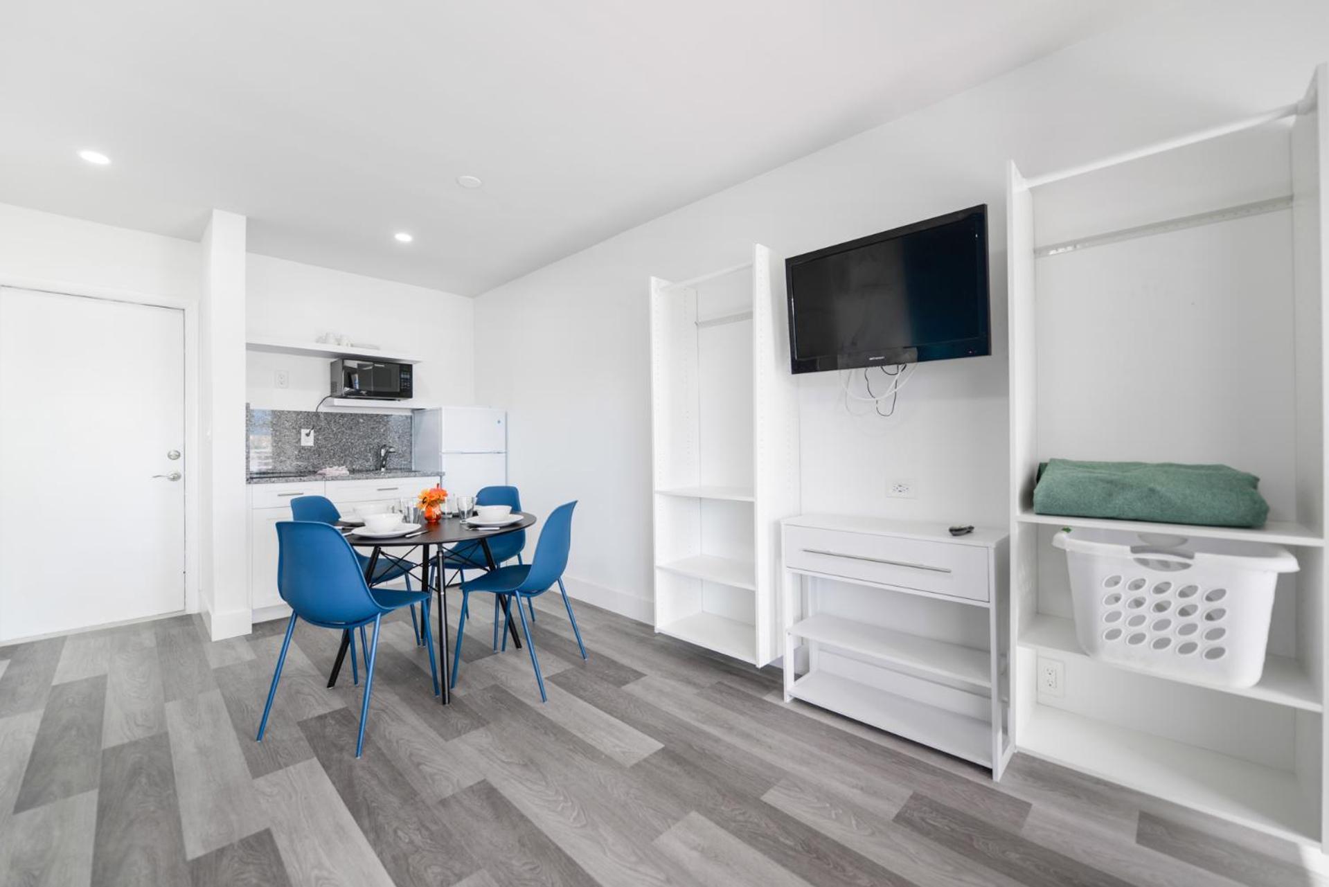 Amazing Balcony Studio At The Beach With Parking -M44 Hollywood Exterior photo